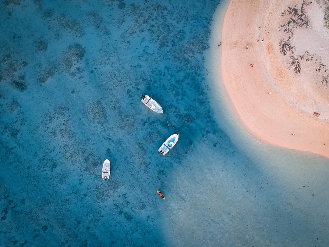guillaume-baudusseau-433743-unsplash